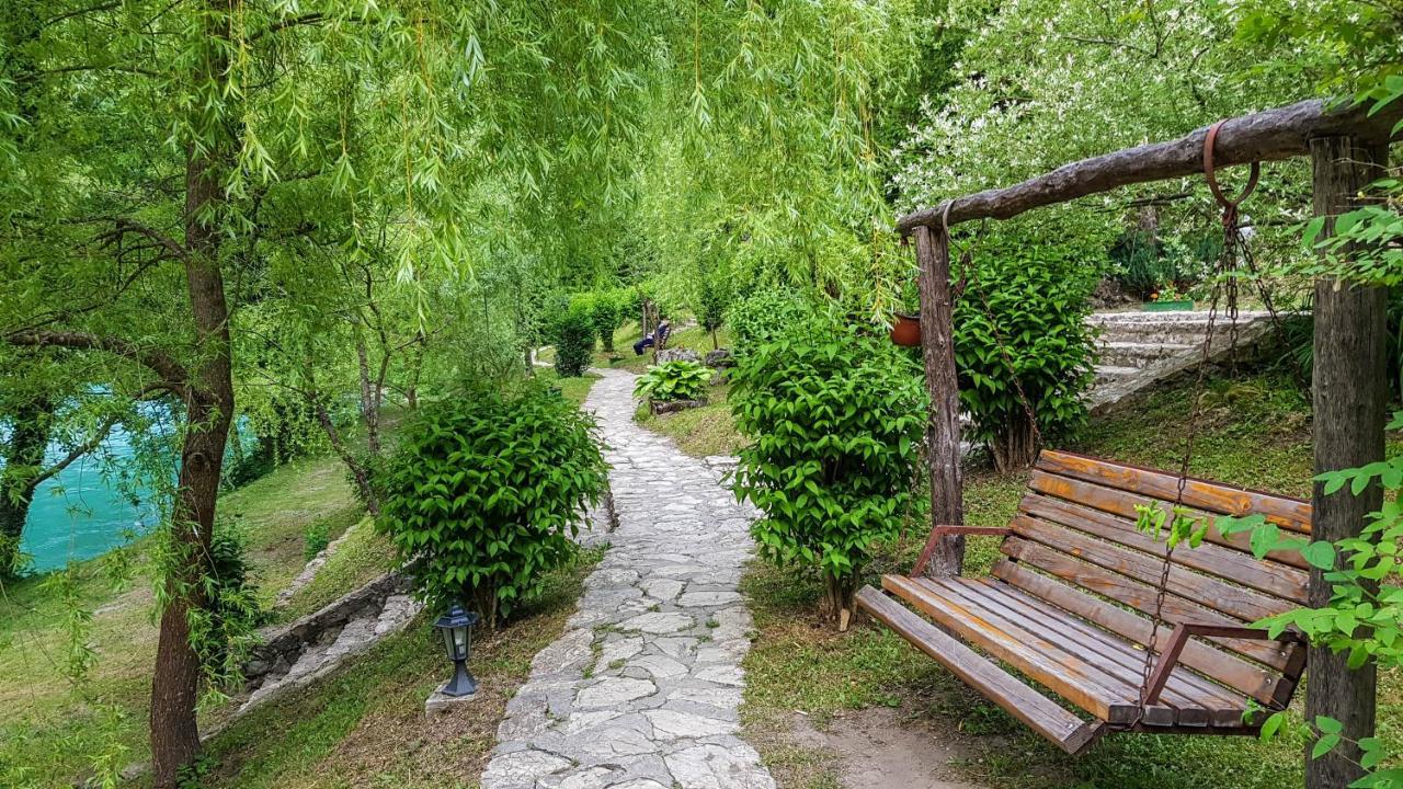 Rafting Camp Encijan Hotel Foca Kültér fotó