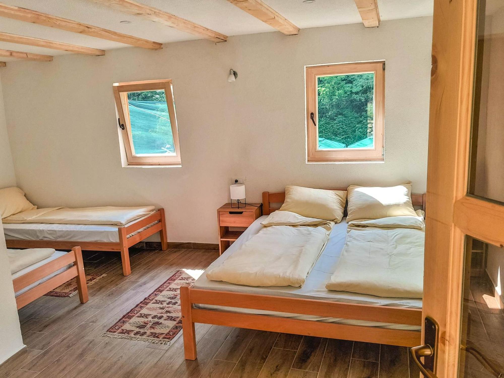 Rafting Camp Encijan Hotel Foca Kültér fotó