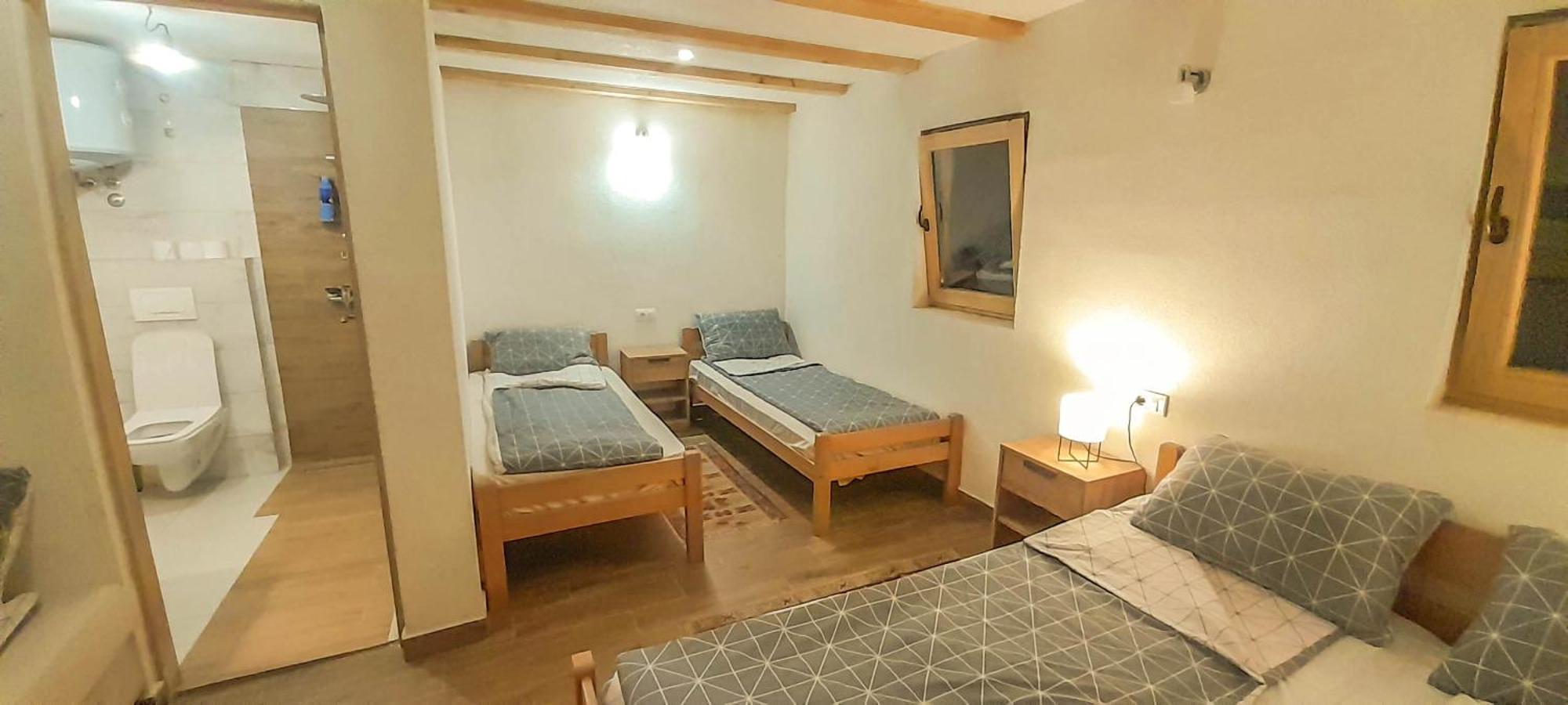 Rafting Camp Encijan Hotel Foca Kültér fotó