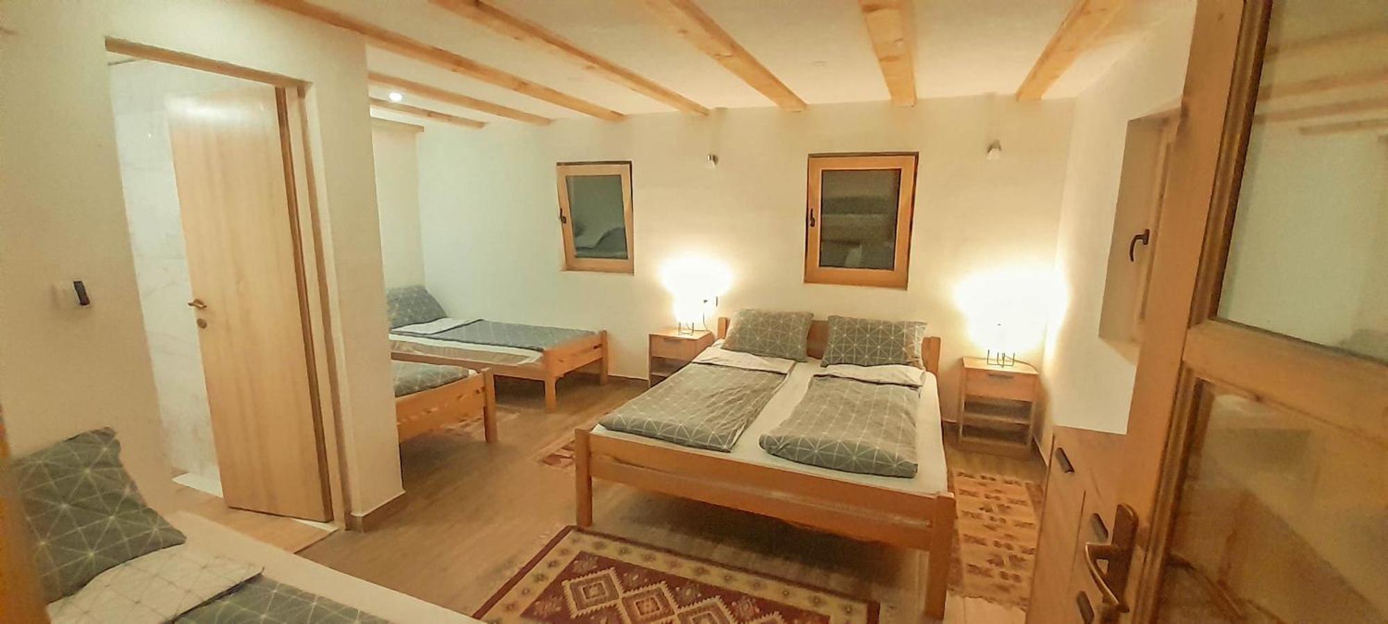 Rafting Camp Encijan Hotel Foca Kültér fotó
