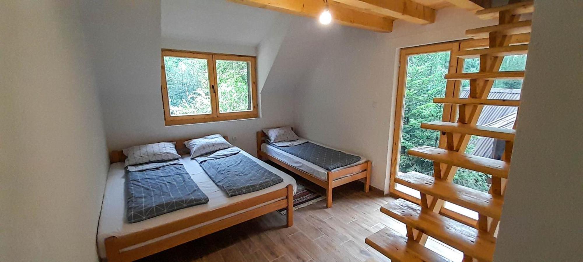 Rafting Camp Encijan Hotel Foca Kültér fotó