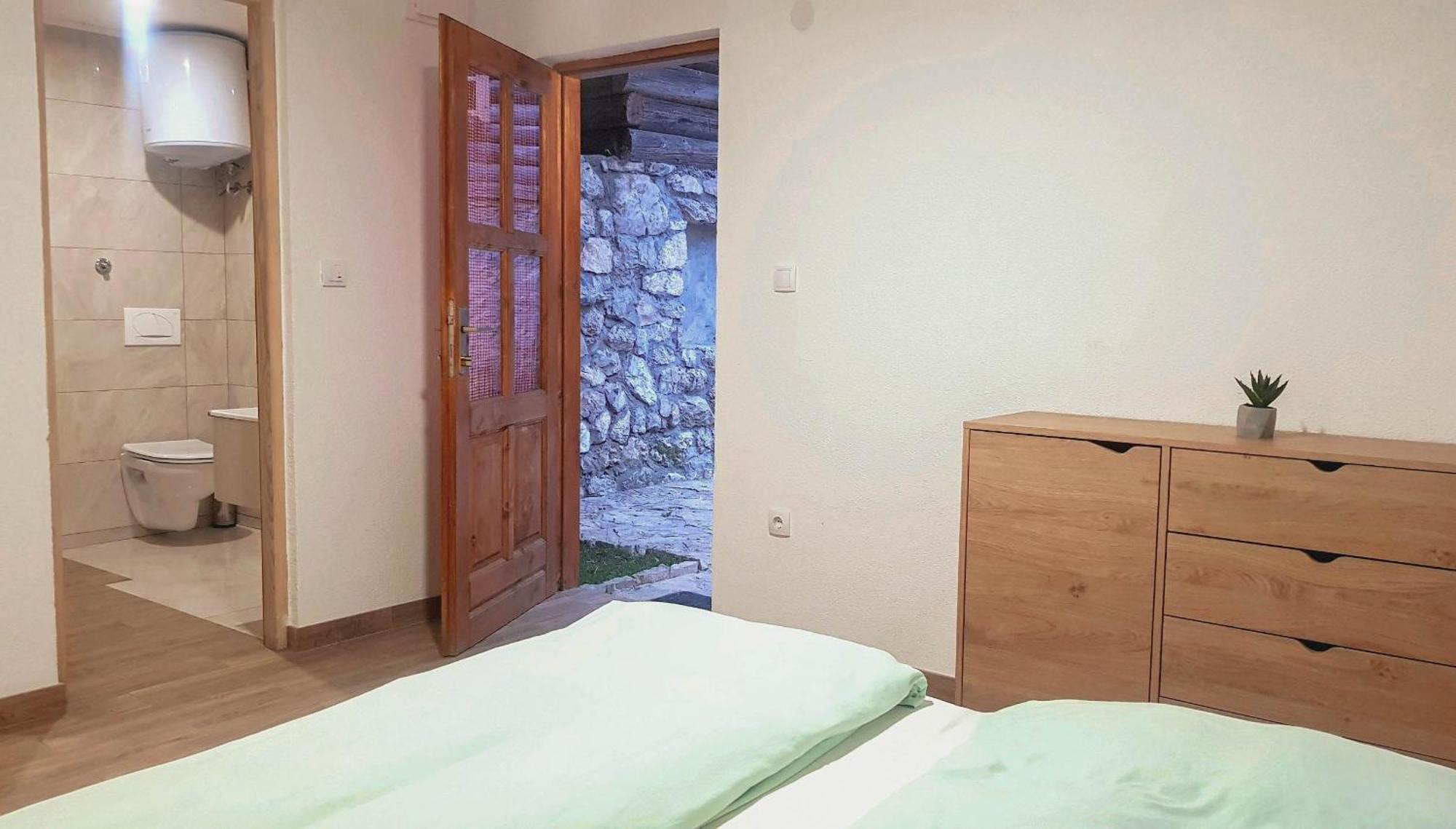 Rafting Camp Encijan Hotel Foca Kültér fotó