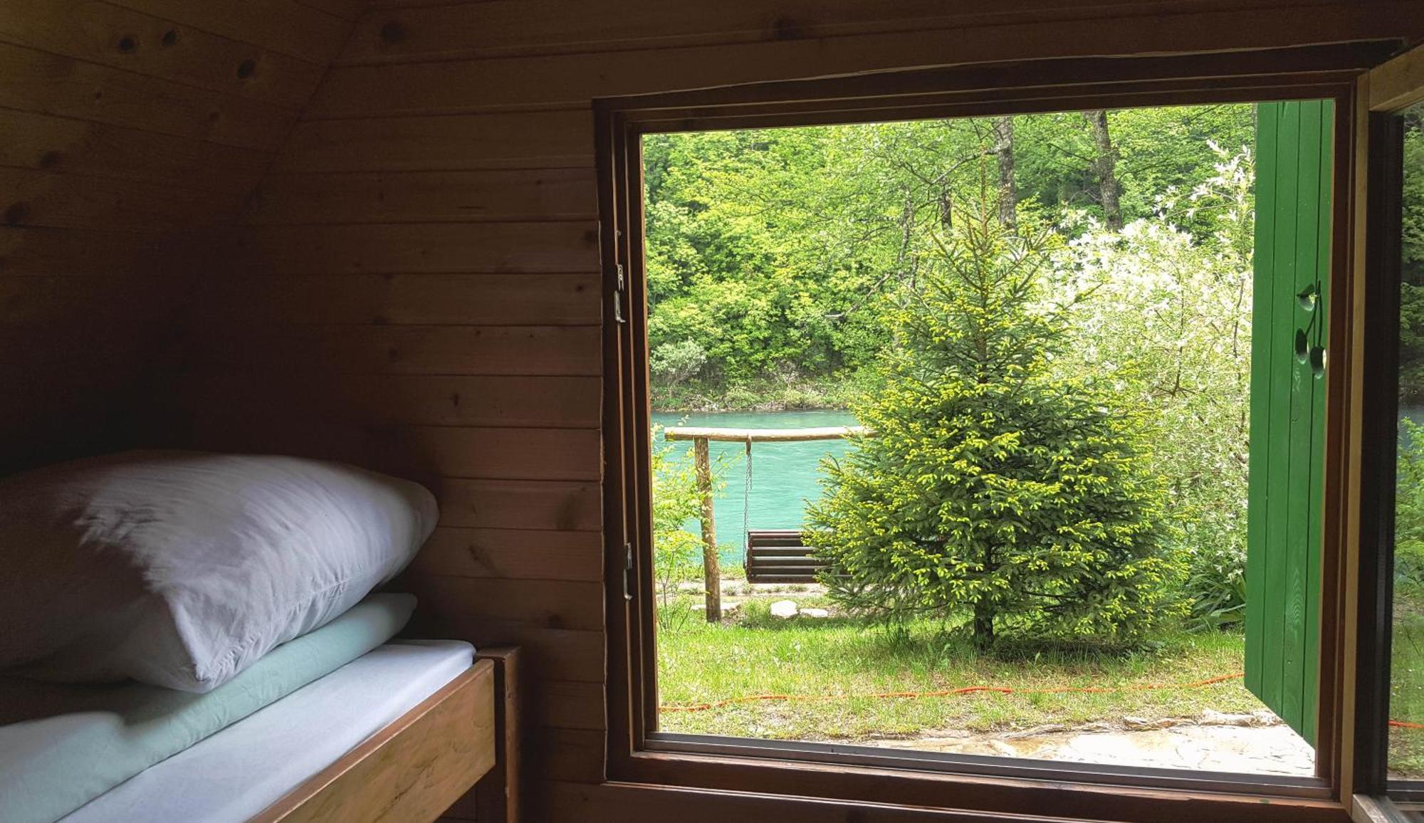 Rafting Camp Encijan Hotel Foca Kültér fotó
