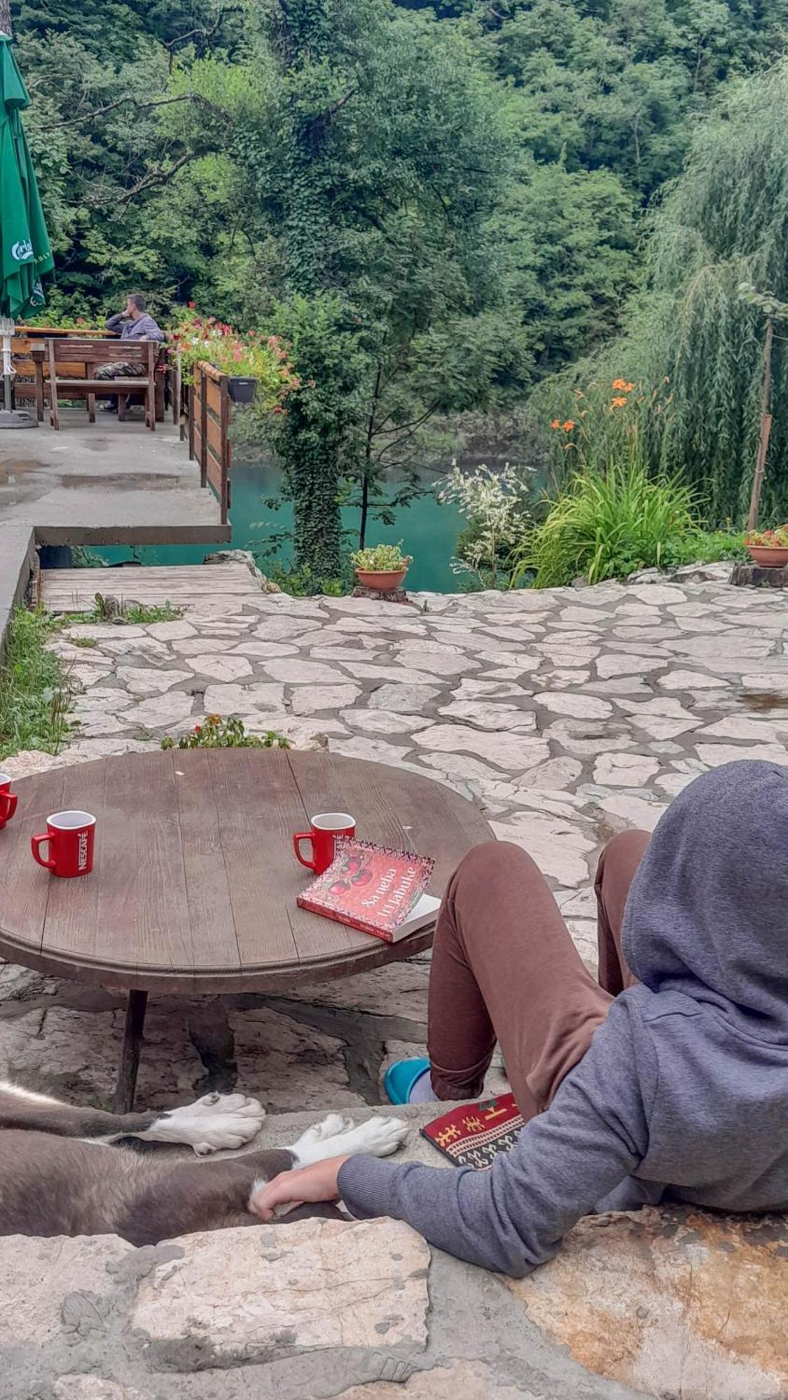 Rafting Camp Encijan Hotel Foca Szoba fotó
